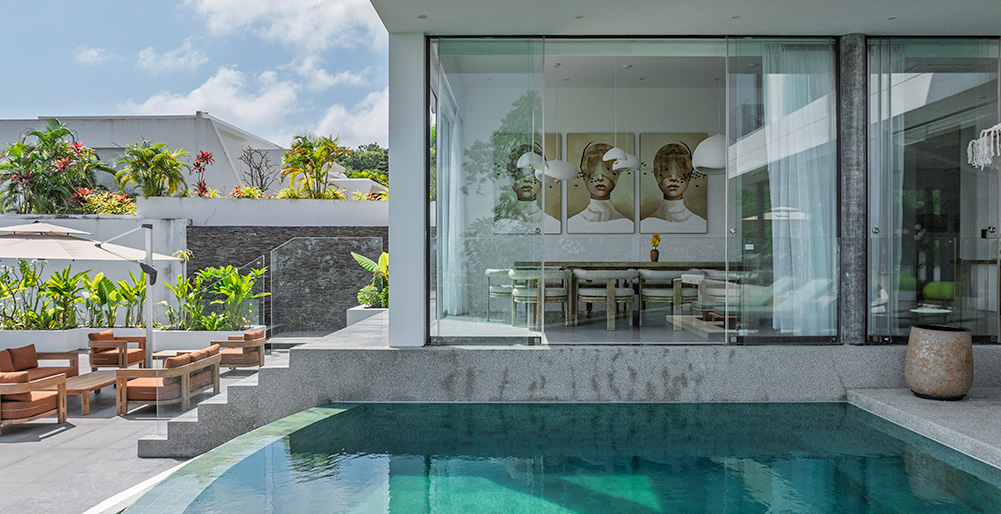Golden Lotus - Villa Vie - Dining area by the pool